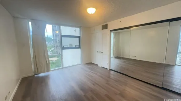 $3,050 | 1212 Nuuanu Avenue, Unit 1501, Honolulu, HI 96817