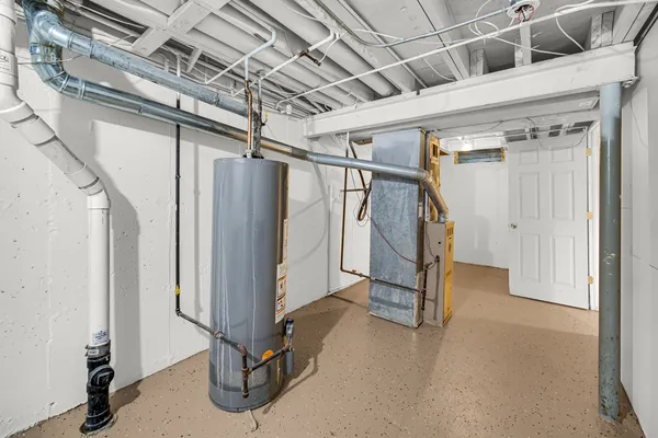 $249,000 | 2022 Duxbury Court, Unit 2022, Streamwood, IL 60107