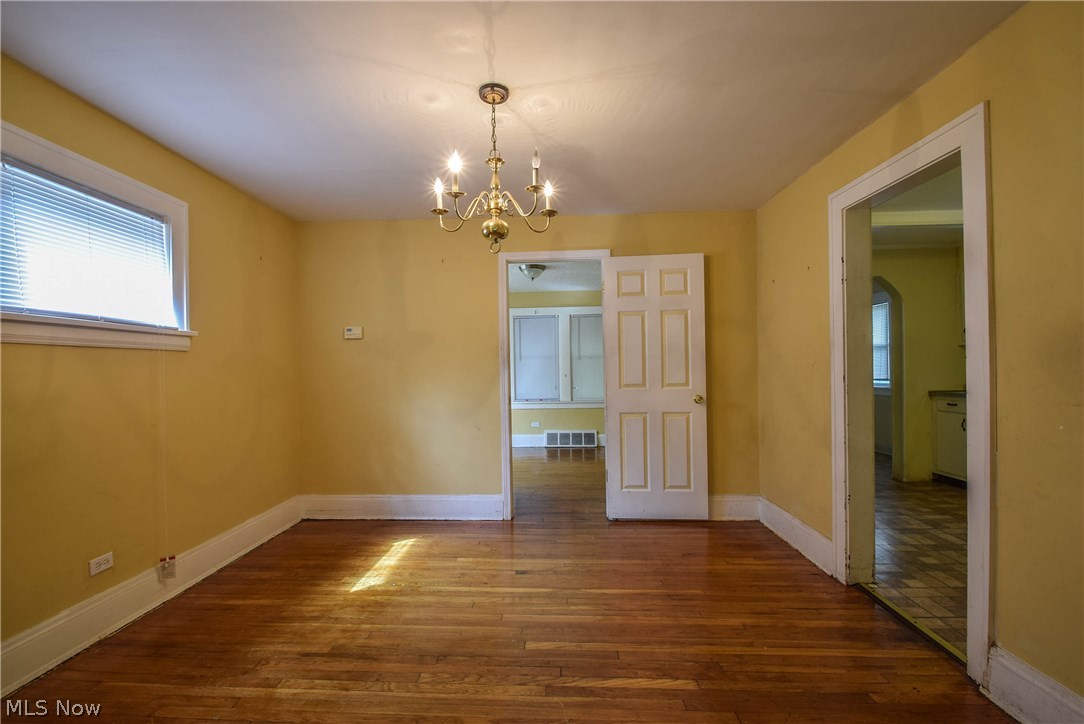 1152 Pomona Road Cleveland Heights, OH 44121 - Photo 6 of 22