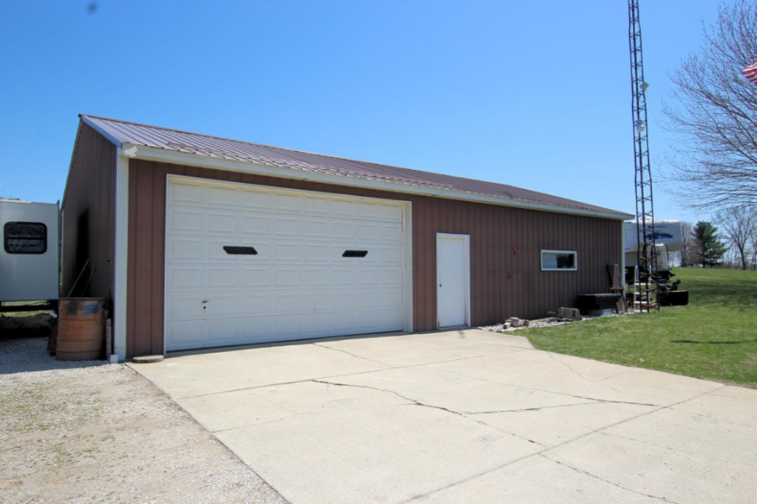 7086 Brickyard Road Holton, MI 49425 - Photo 2 of 12 IMG_6326