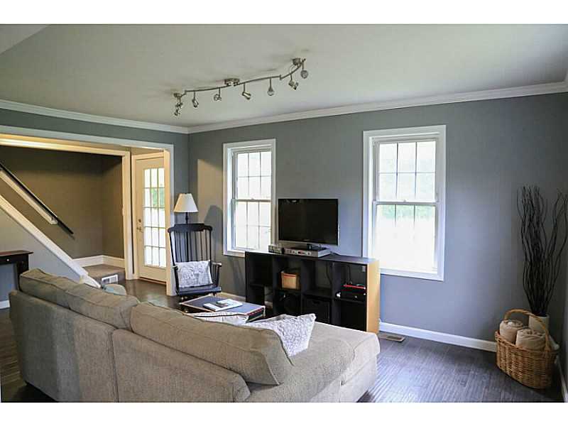 280 Hopkins Hollow Road Coventry, RI 02827 - Photo 19 of 25 Living Room.