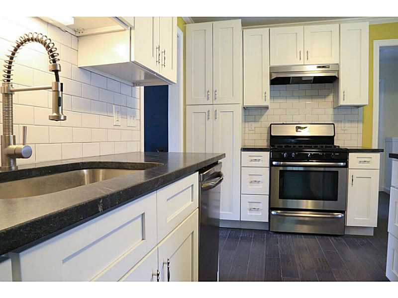280 Hopkins Hollow Road Coventry, RI 02827 - Photo 2 of 25 Kitchen.