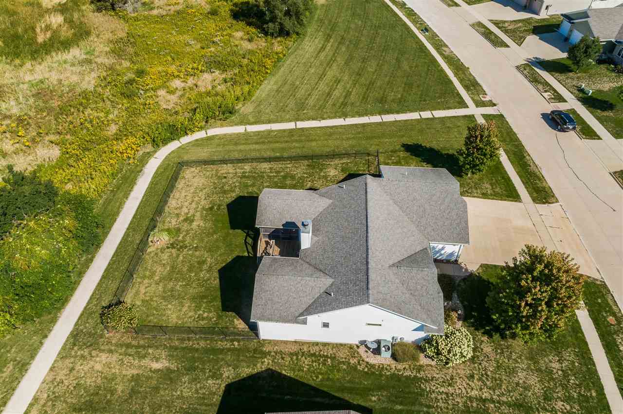 907 Wood Lily Road Solon, IA 52333 - Photo 5 of 40 Gallery Image 5