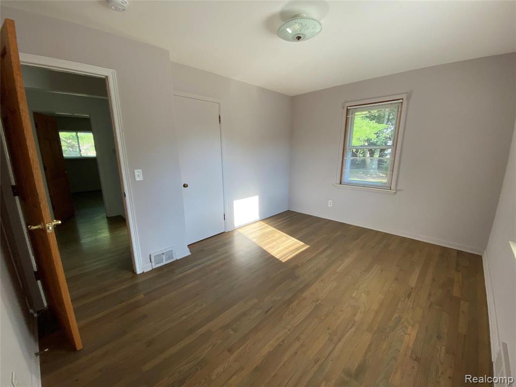 3400 Crooks Road Rochester Hills, MI 48309 - Photo 13 of 17