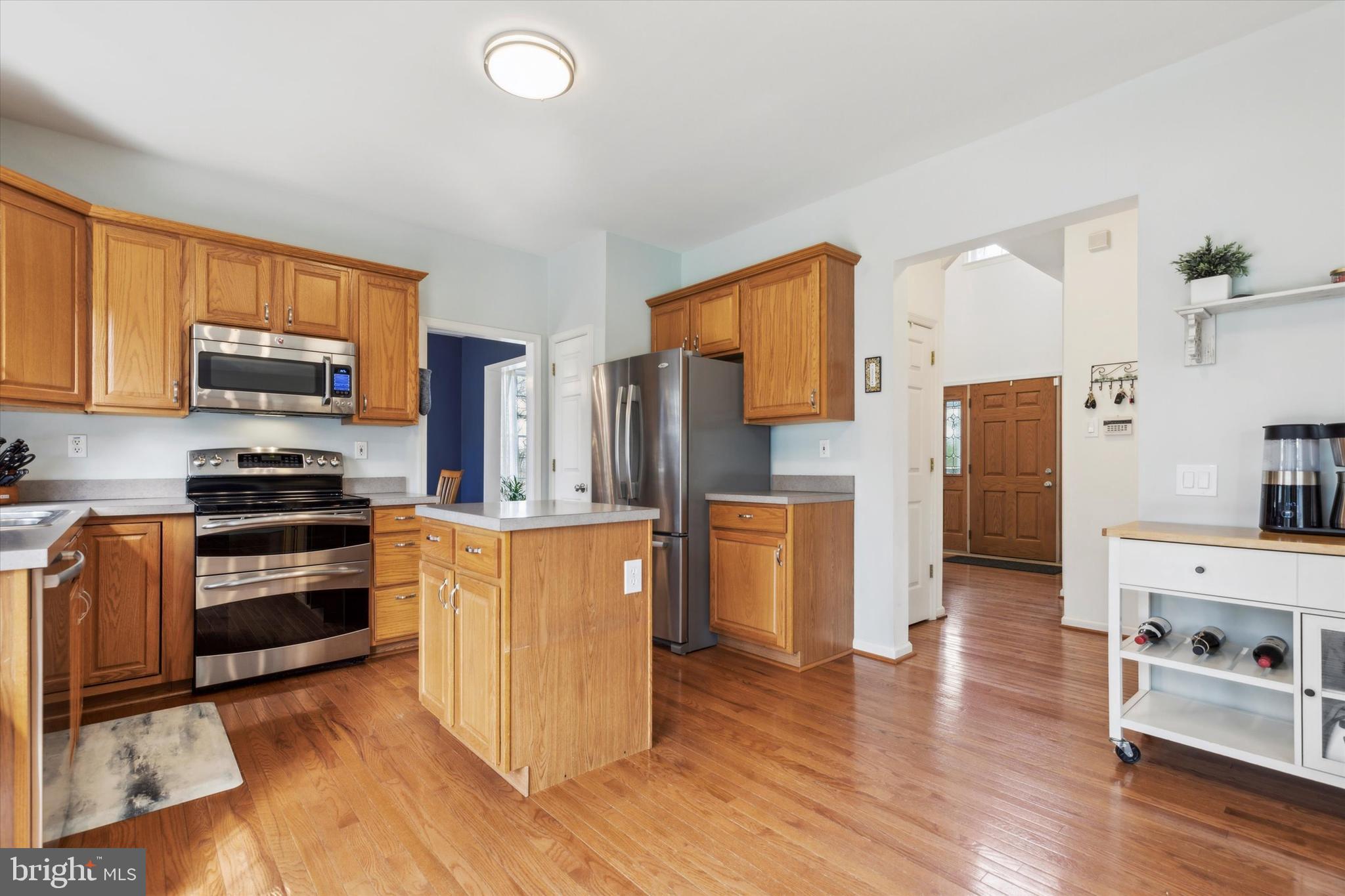 4 Waters Road Malvern, PA 19355 - Photo 8 of 26 Bright open Kitchen with stainless appliances