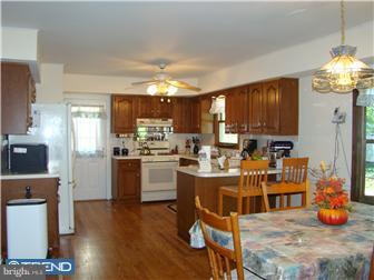 110 Ivory Road Phoenixville, PA 19460 - Photo 4 of 12 Kitchen