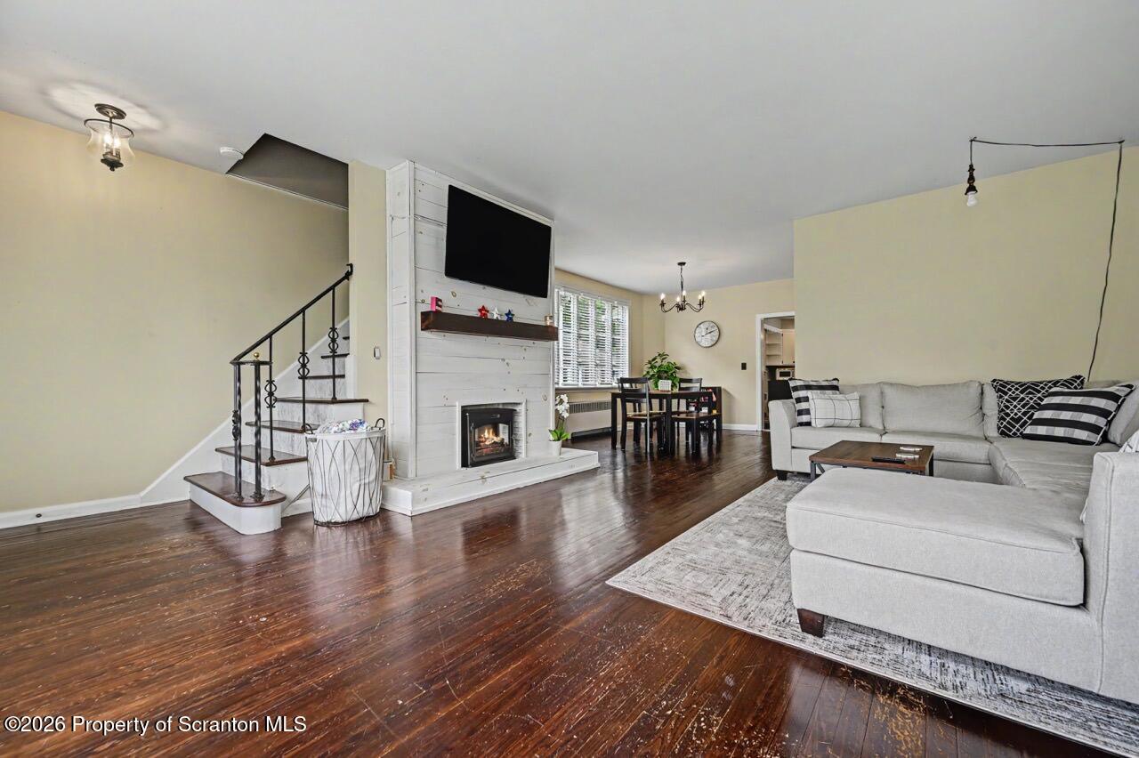 1742 Main Street Blakely, PA 18447 - Photo 10 of 47 1742 Main St 07 Large