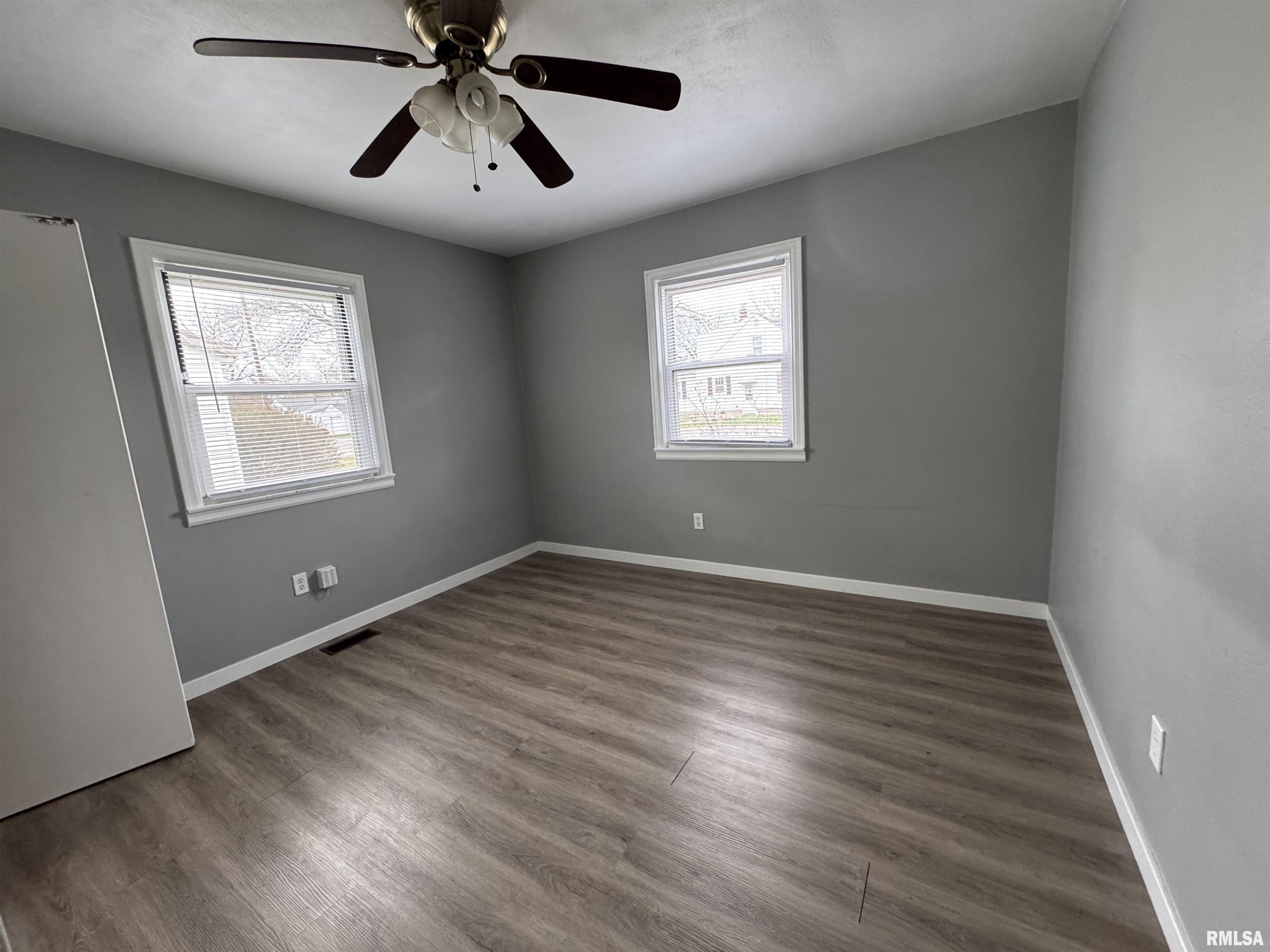 300 West Lenox Avenue Springfield, IL 62704 - Photo 11 of 16