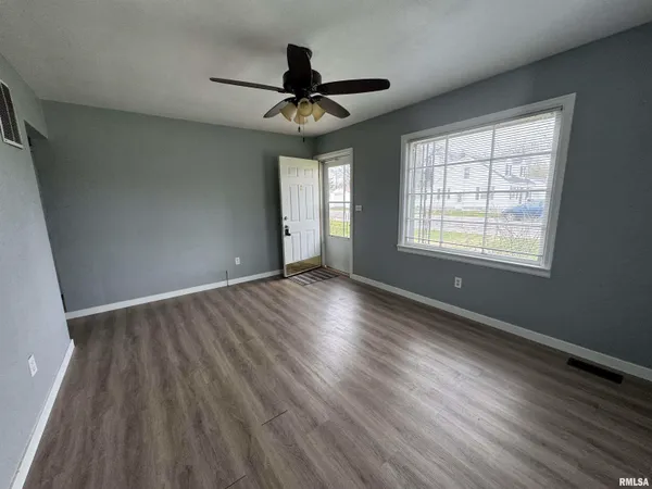 $79,900 | 300 West Lenox Avenue, Springfield, IL 62704