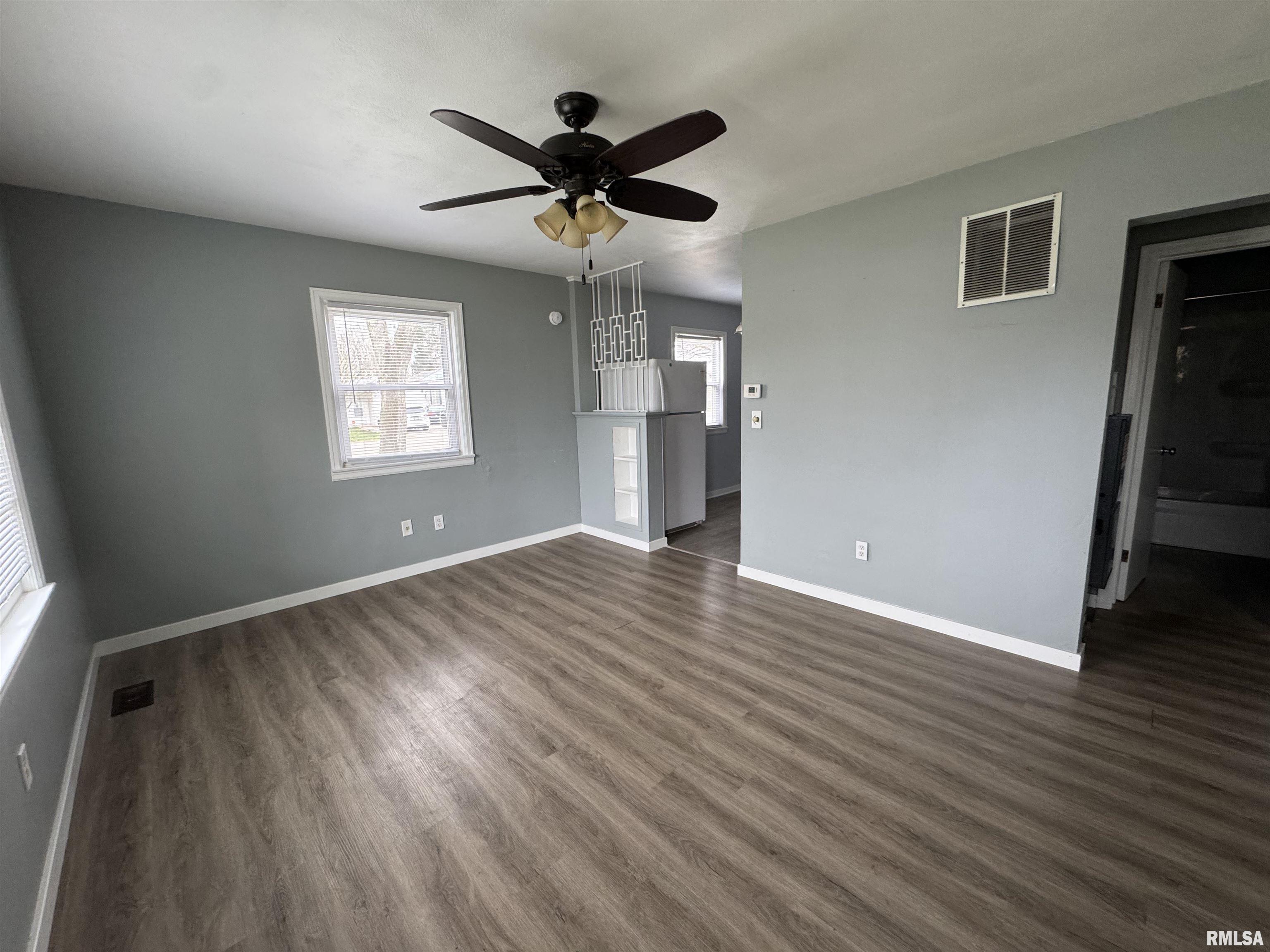 300 West Lenox Avenue Springfield, IL 62704 - Photo 4 of 16