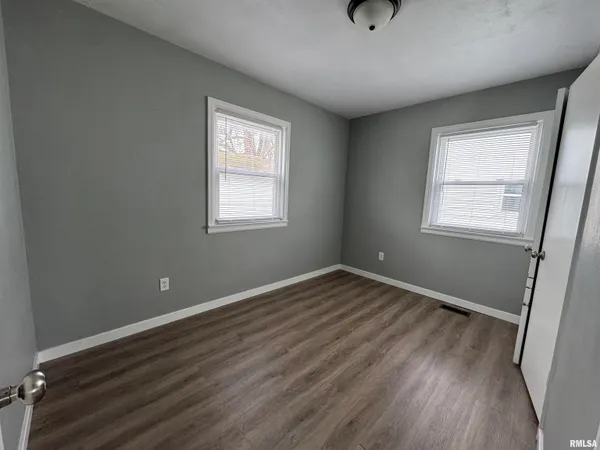 $79,900 | 300 West Lenox Avenue, Springfield, IL 62704