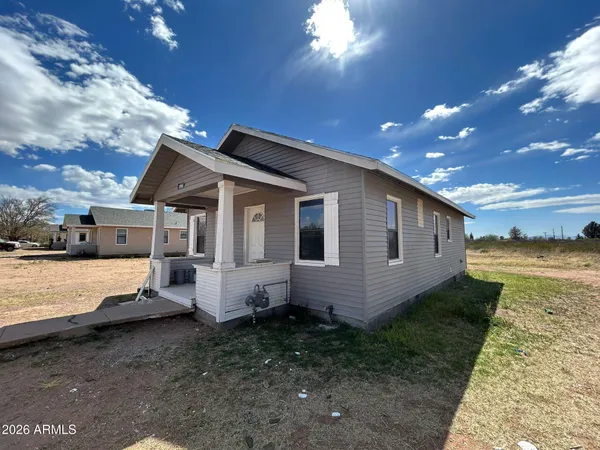 $850 | 2106 North Cougar Place, Douglas, AZ 85607