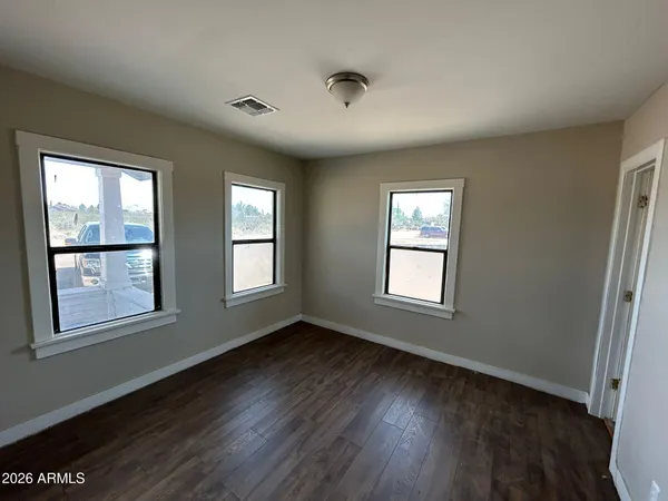 $850 | 2106 North Cougar Place, Douglas, AZ 85607