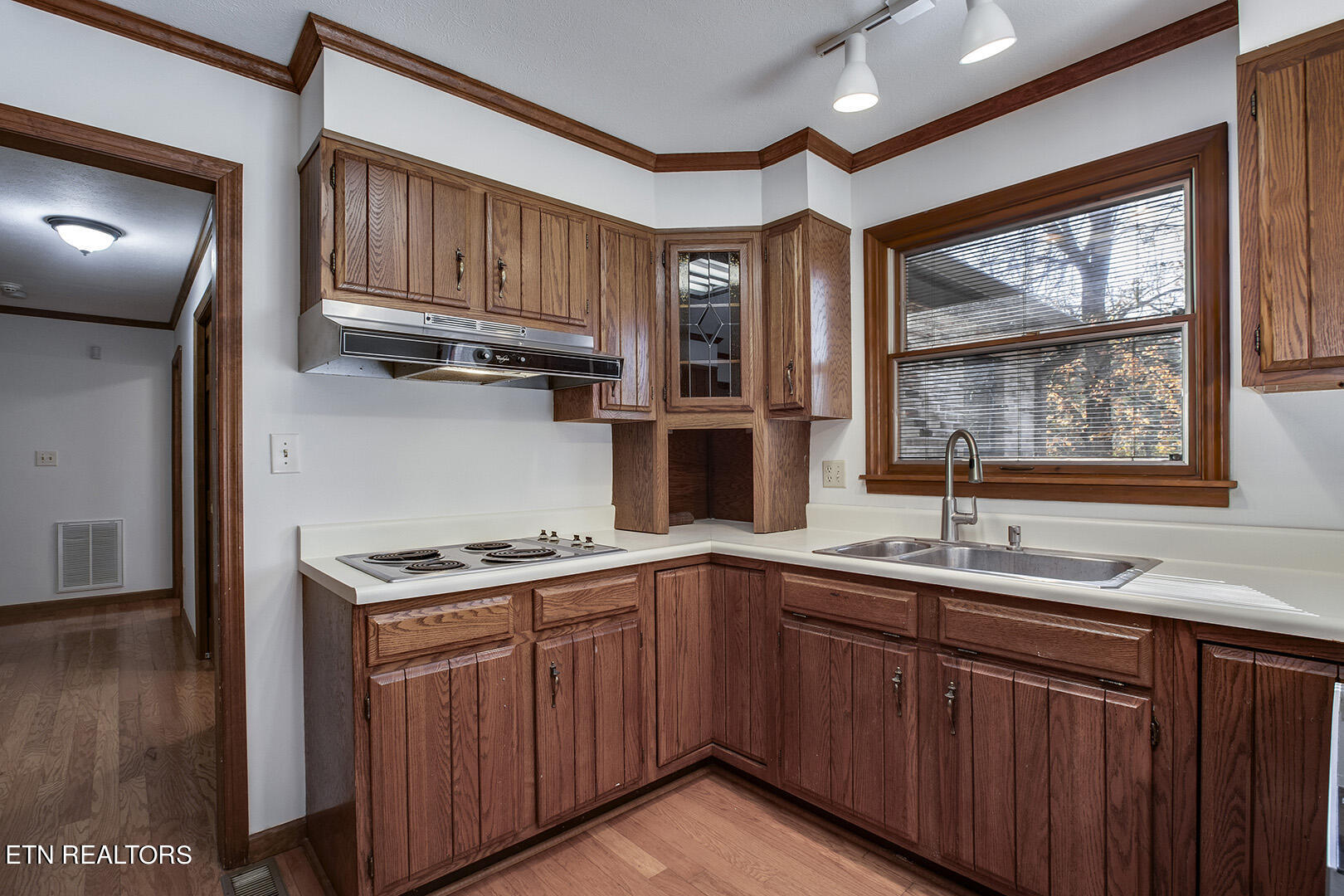 4923 Shipe Road Corryton, TN 37721 - Photo 30 of 55 22_ShipeRoad_4923_Kitchen01