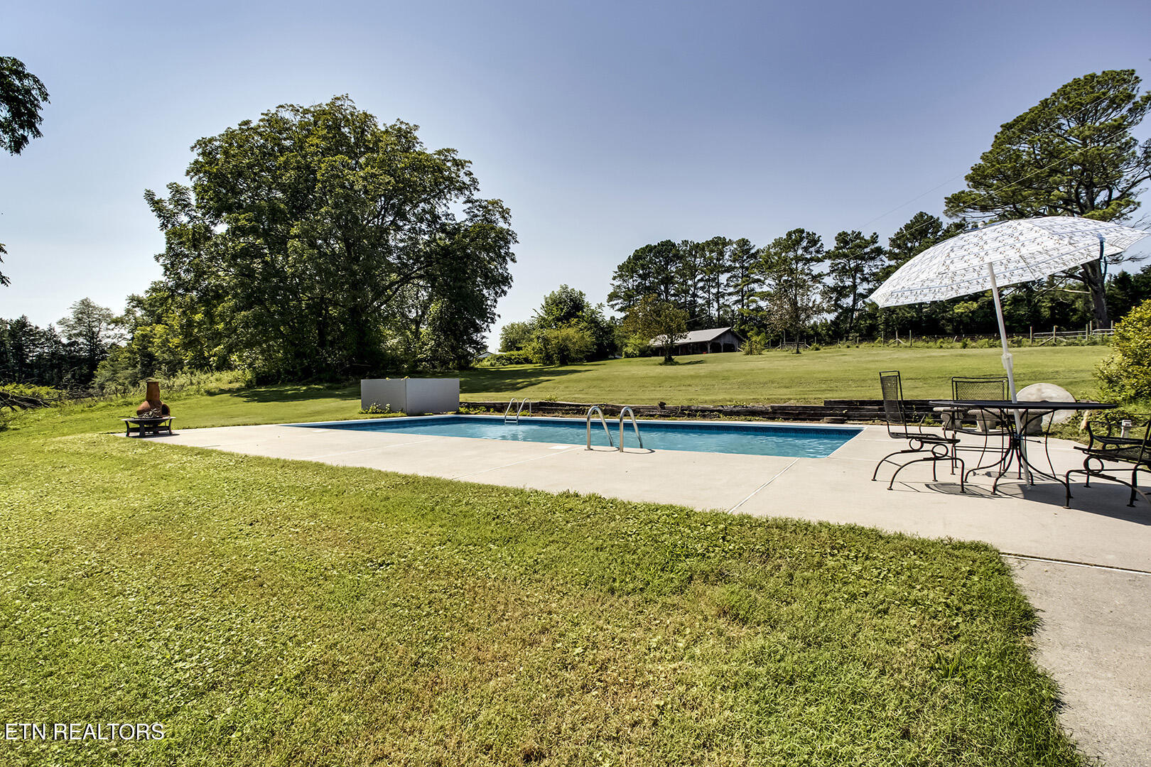 4923 Shipe Road Corryton, TN 37721 - Photo 49 of 55 42_ShipeRoad_4923_Pool01