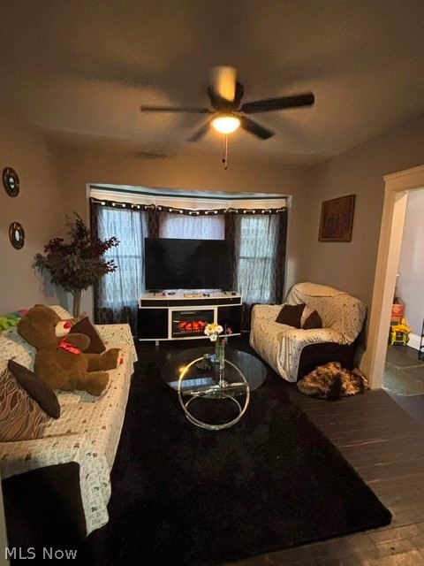 7112 Ottawa Road Cleveland, OH 44105 - Photo 5 of 22 Gallery Image 5