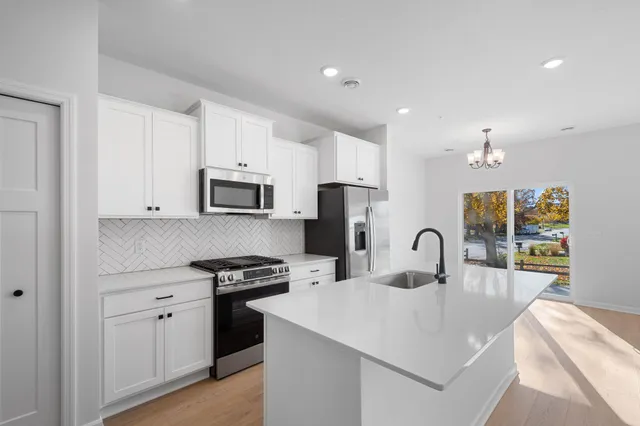 $366,990 | 1536 Trellis Lane, St. Paul, MN 55118