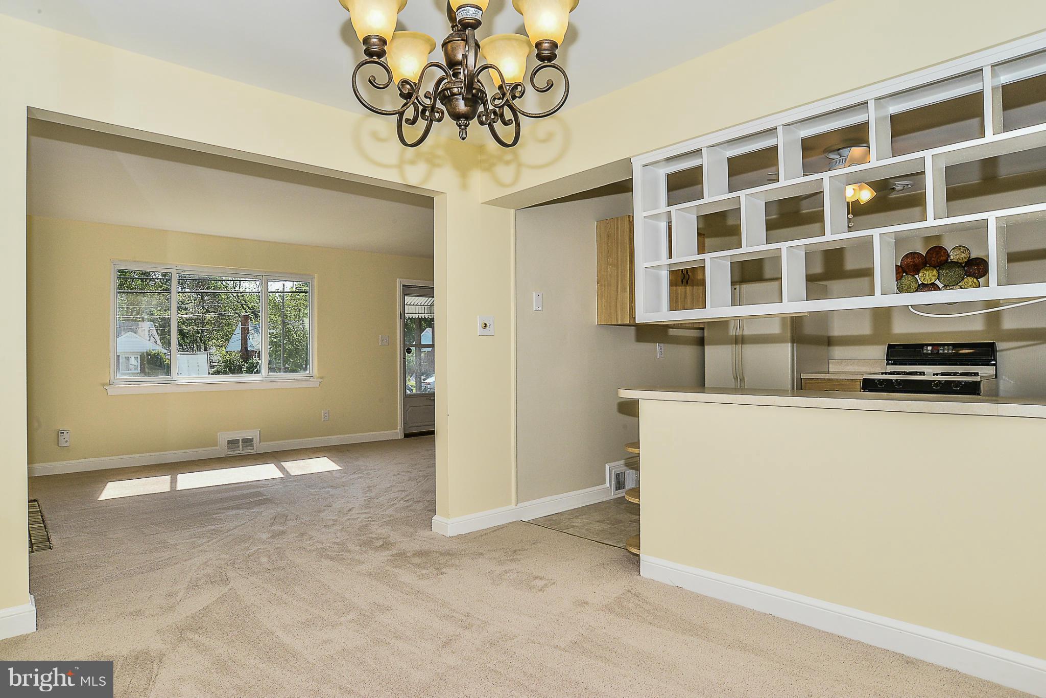 6006 Amherst Avenue Springfield, VA 22150 - Photo 10 of 30 Dining Room