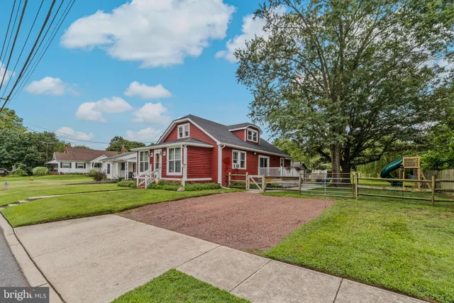 $295,000 | 24 Lake Avenue, Quinton, NJ 08072