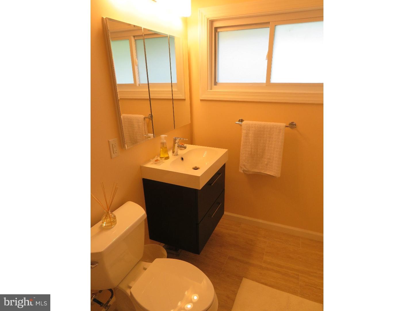 11 Silverbell Road Levittown, PA 19056 - Photo 20 of 25 Gallery Image 20