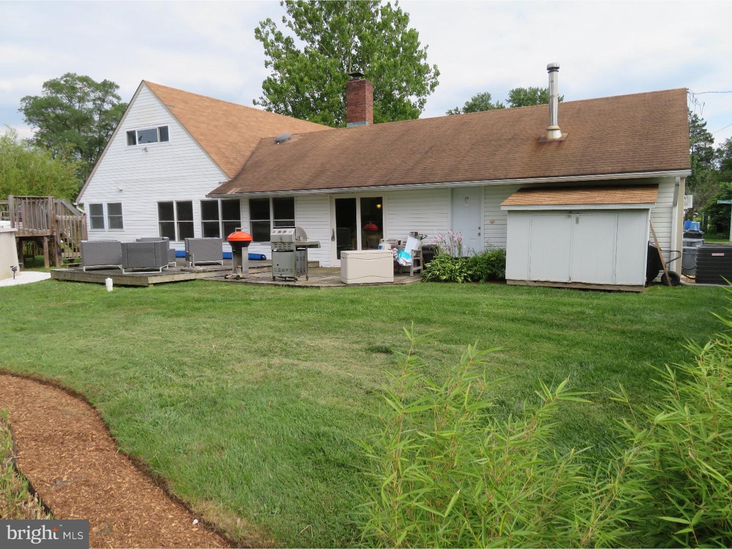 11 Silverbell Road Levittown, PA 19056 - Photo 25 of 25 Gallery Image 25