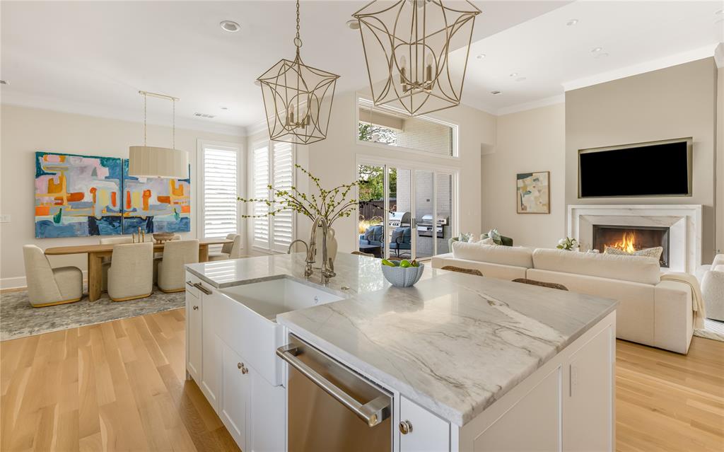7110 Robin Road Dallas, TX 75209 - Photo 9 of 28 Gallery Image 9