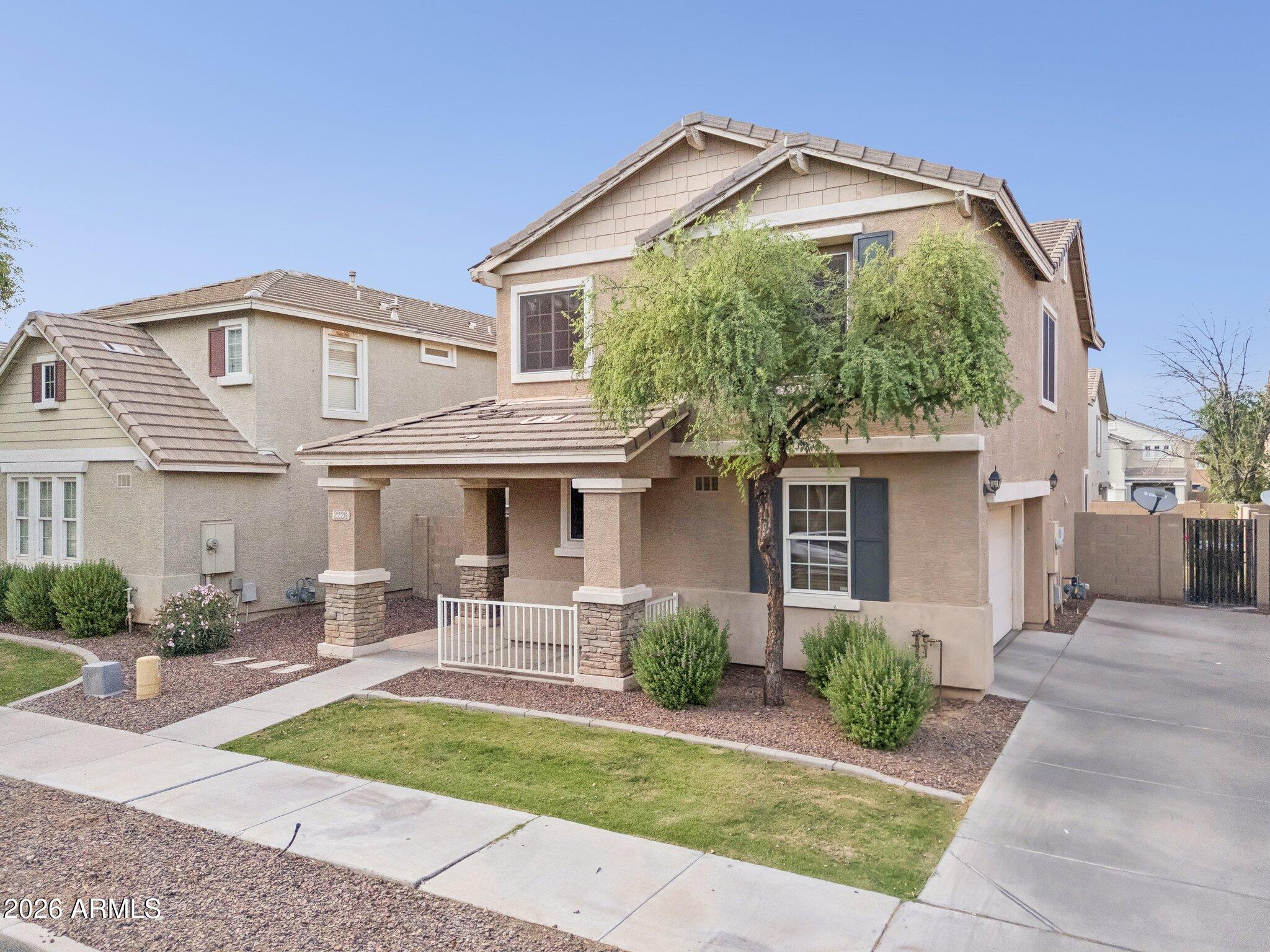 2226 East Fraktur Road Phoenix, AZ 85040 - Photo 17 of 68 Front
