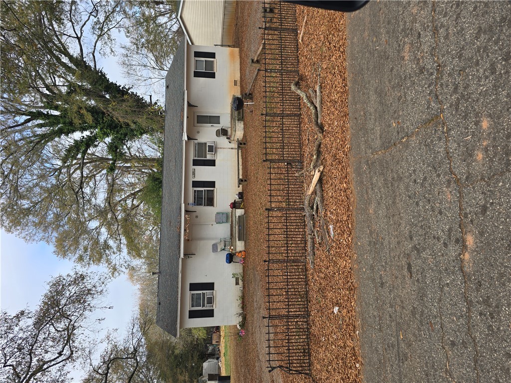 2704 Plainview Road Anderson, SC 29626 - Photo 2 of 2