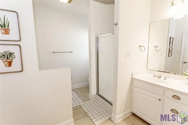 $2,000 | 38035 Post Office Road, Gonzales, LA 70737