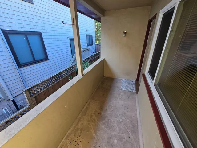 $2,500 | 801 Fairfield Road, Unit 6, Burlingame, CA 94010