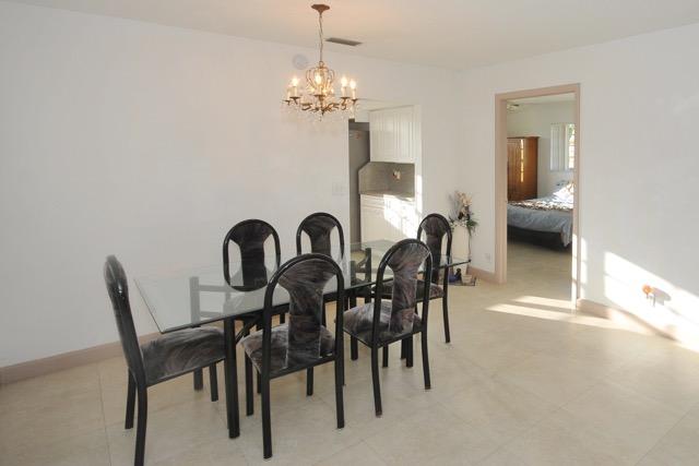 129 Mockingbird Lane Delray Beach, FL 33445 - Photo 7 of 19 dining