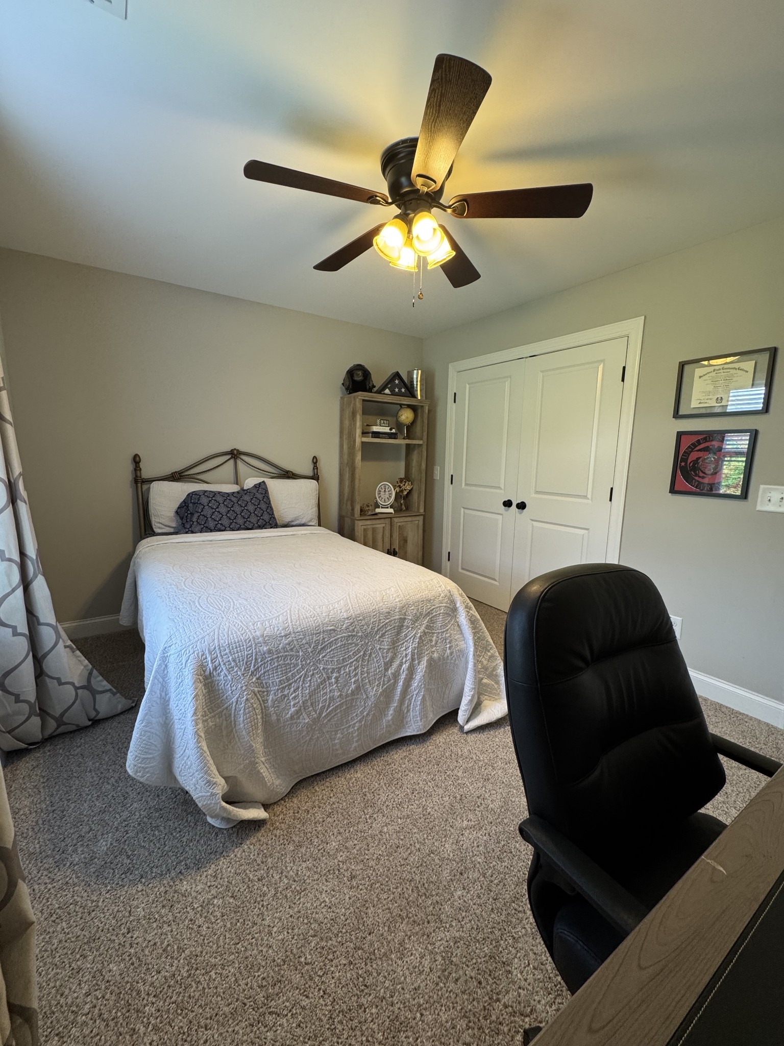 344 Brandywine Lane Springfield, TN 37172 - Photo 19 of 30 a bedroom with a bed and window