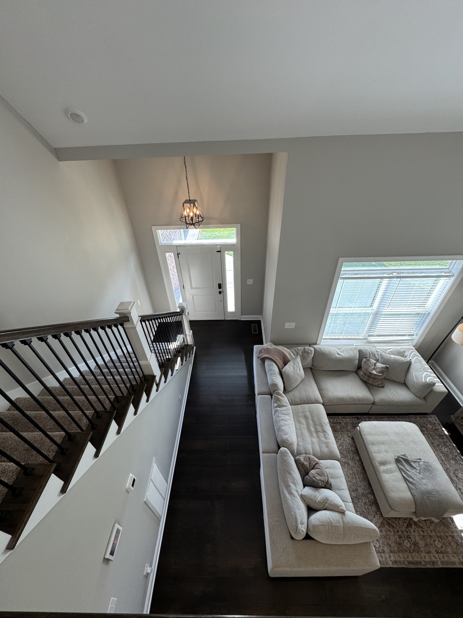 344 Brandywine Lane Springfield, TN 37172 - Photo 21 of 30 a living room with furniture
