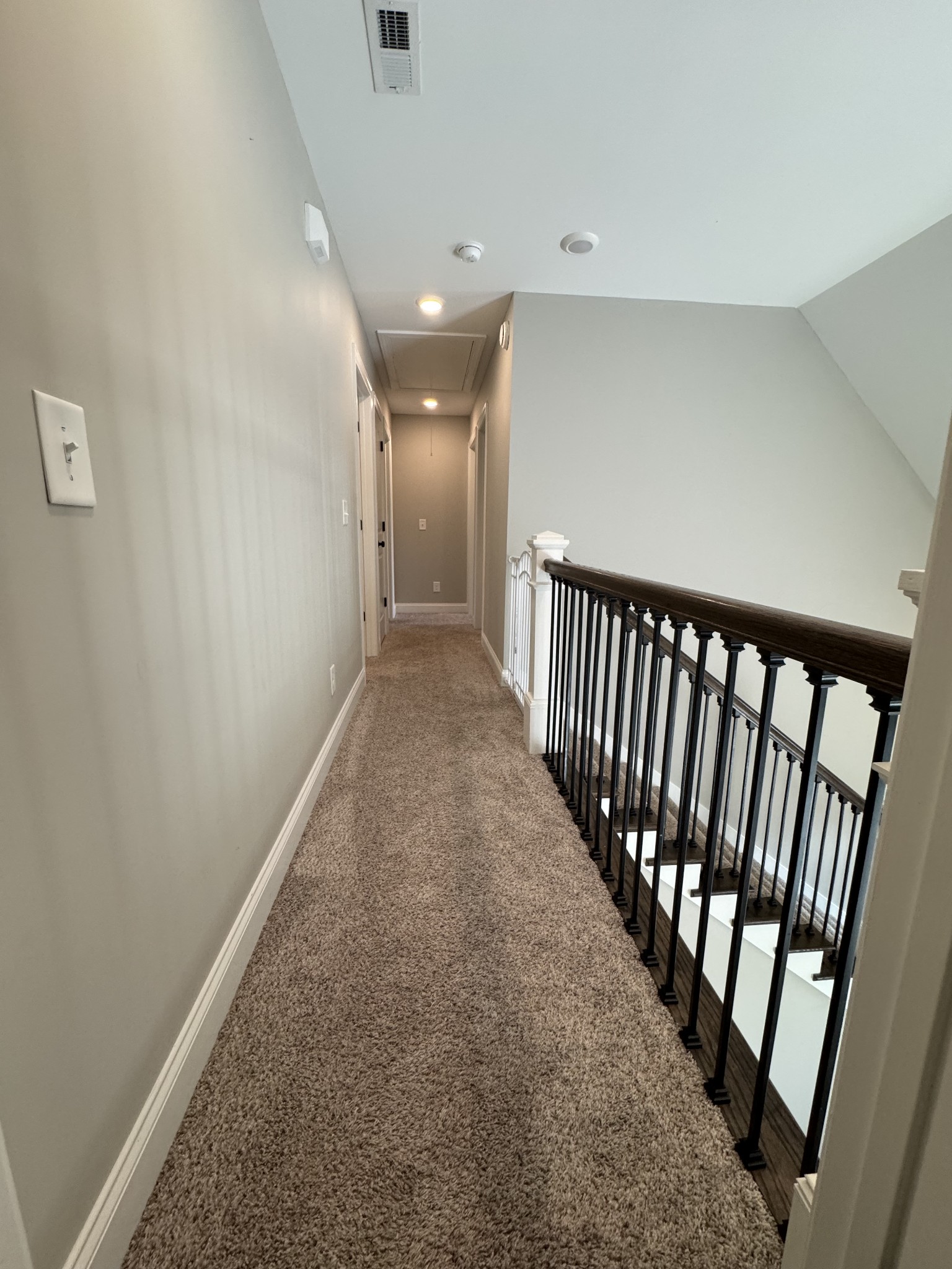 344 Brandywine Lane Springfield, TN 37172 - Photo 22 of 30 a view of a hallway