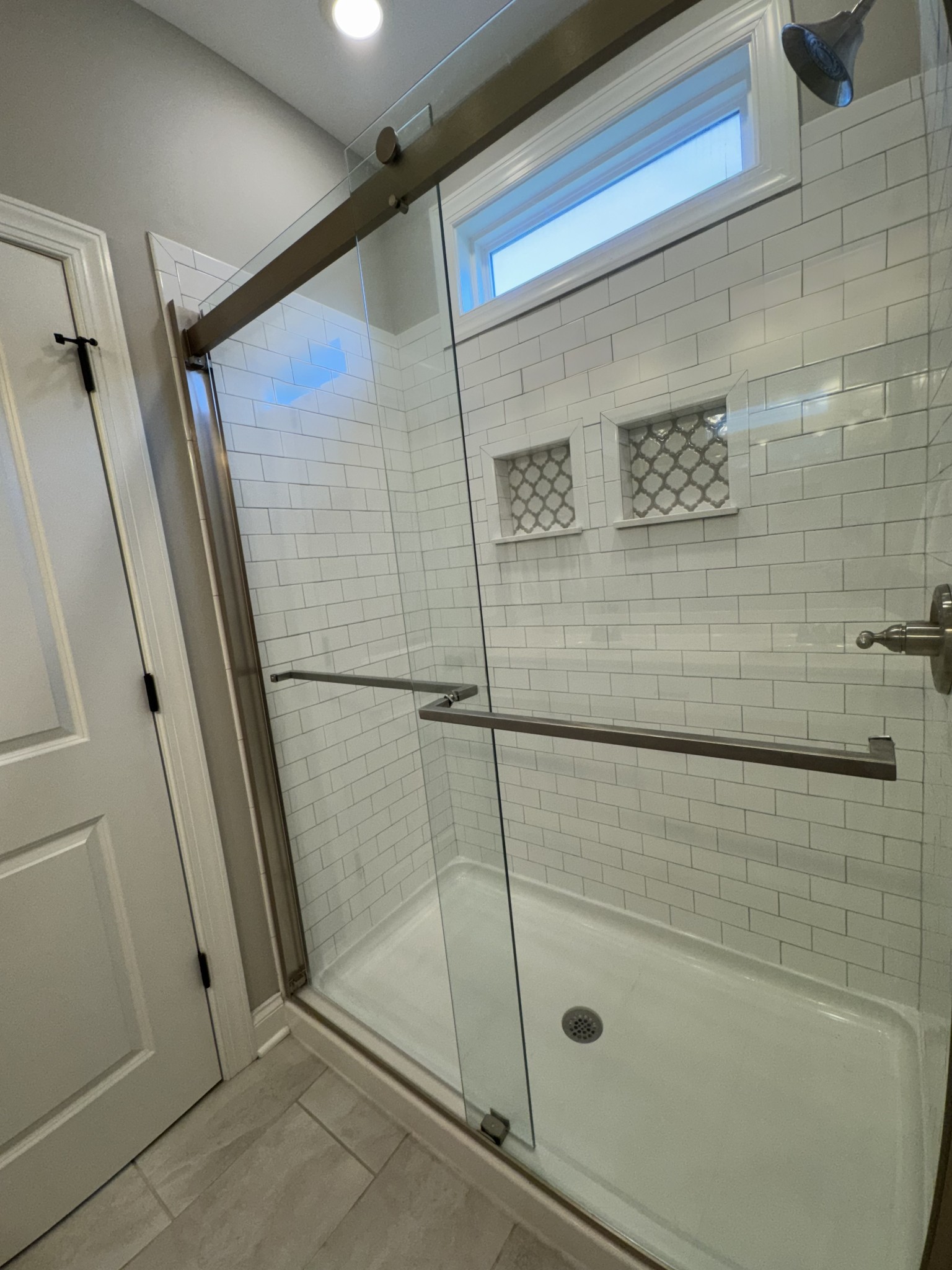 344 Brandywine Lane Springfield, TN 37172 - Photo 9 of 30 a bathroom with a shower