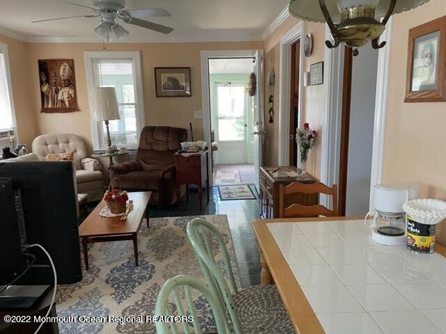 211 Bash Road Toms River, NJ 08753 - Photo 14 of 18 20220620153406727922000000-o