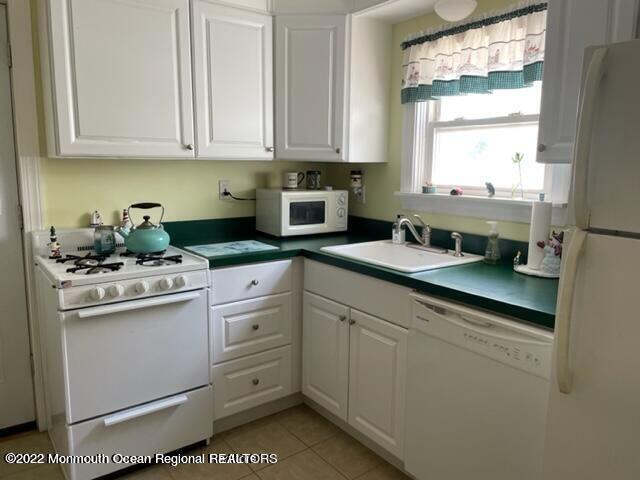 211 Bash Road Toms River, NJ 08753 - Photo 15 of 18 20220620153643454289000000-o