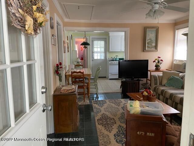 211 Bash Road Toms River, NJ 08753 - Photo 10 of 18 20220620153359173638000000-o