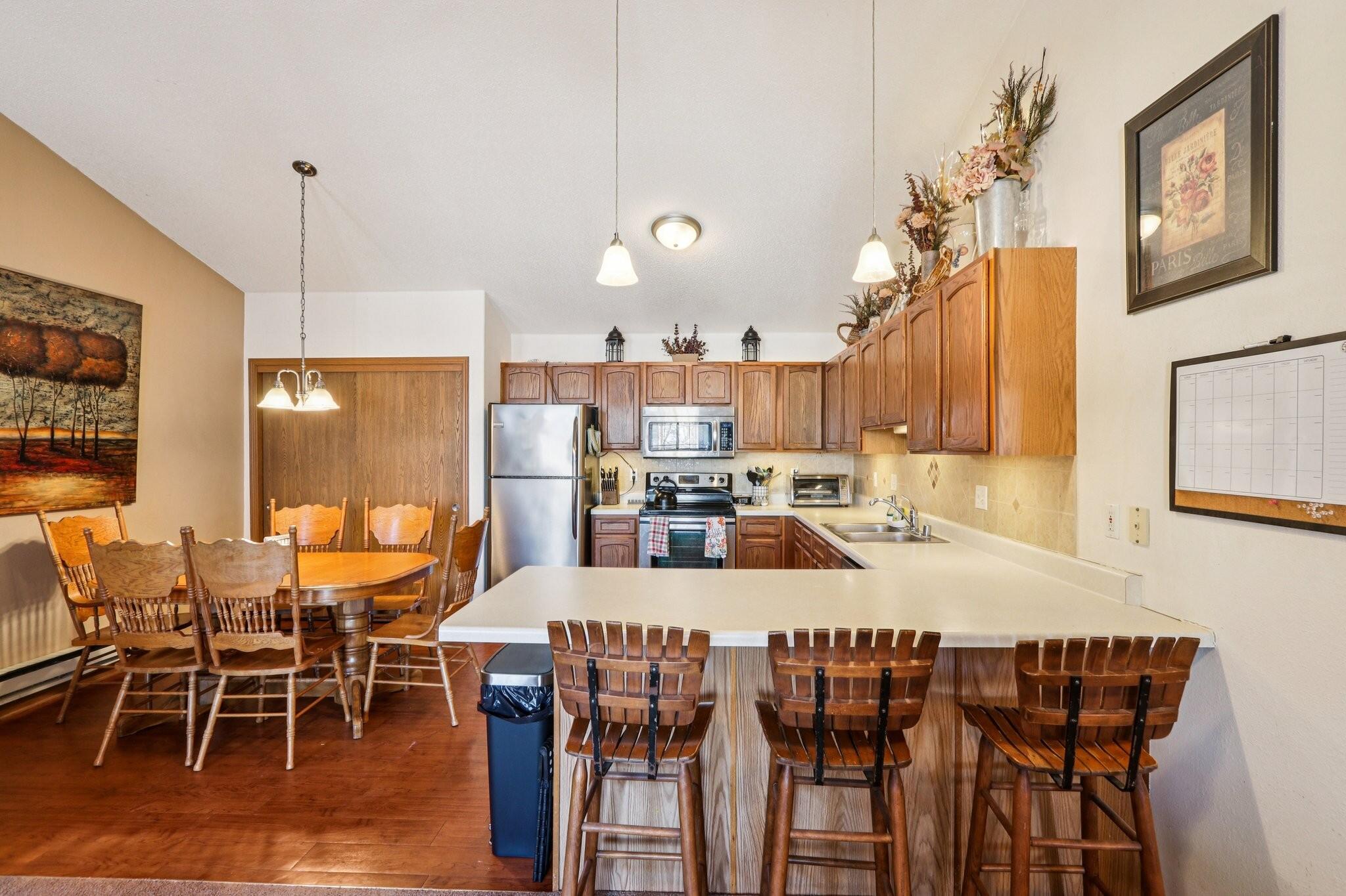 521 Lawson School Road, Unit 8 Delavan, WI 53115 - Photo 22 of 30 Kitchen