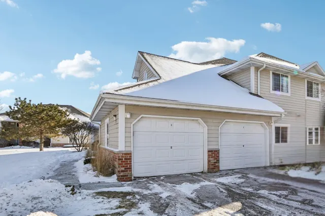 $175,000 | 521 Lawson School Road, Unit 8, Delavan, WI 53115