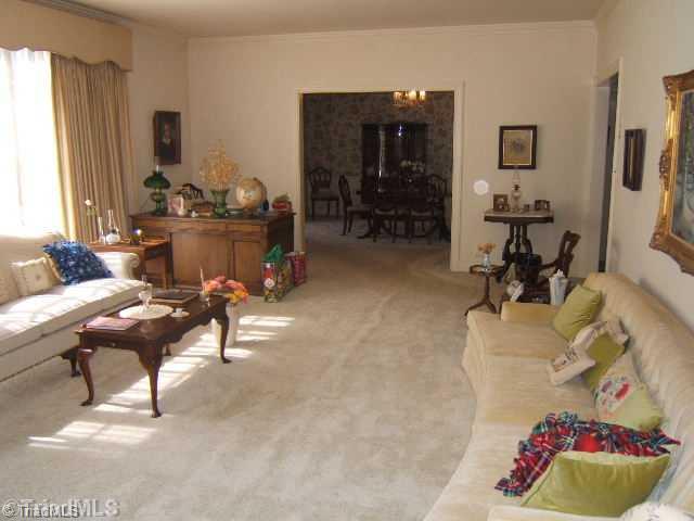 1702 Reynolda Road Winston-Salem, NC 27104 - Photo 5 of 16 Living Room.