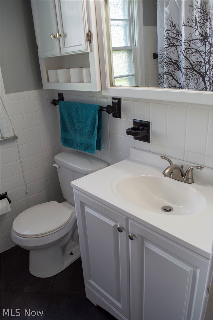 4252 Stilmore Road Cleveland, OH 44121 - Photo 25 of 31