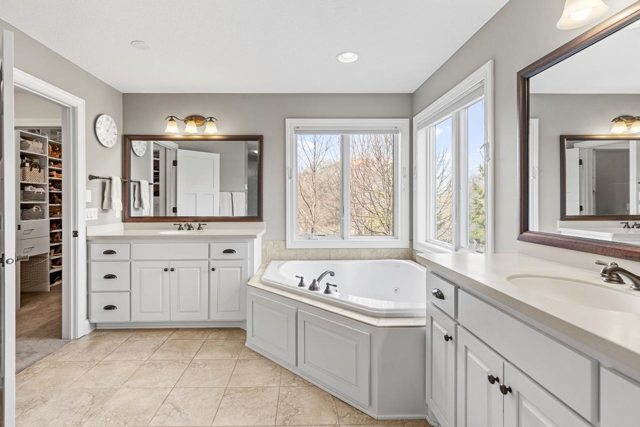 9106 Cold Stream Lane Eden Prairie, MN 55347 - Photo 31 of 64
