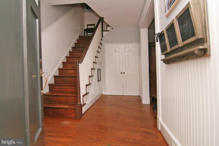 205 Hopkins Road Baltimore, MD 21212 - Photo 4 of 18 Interior (General)