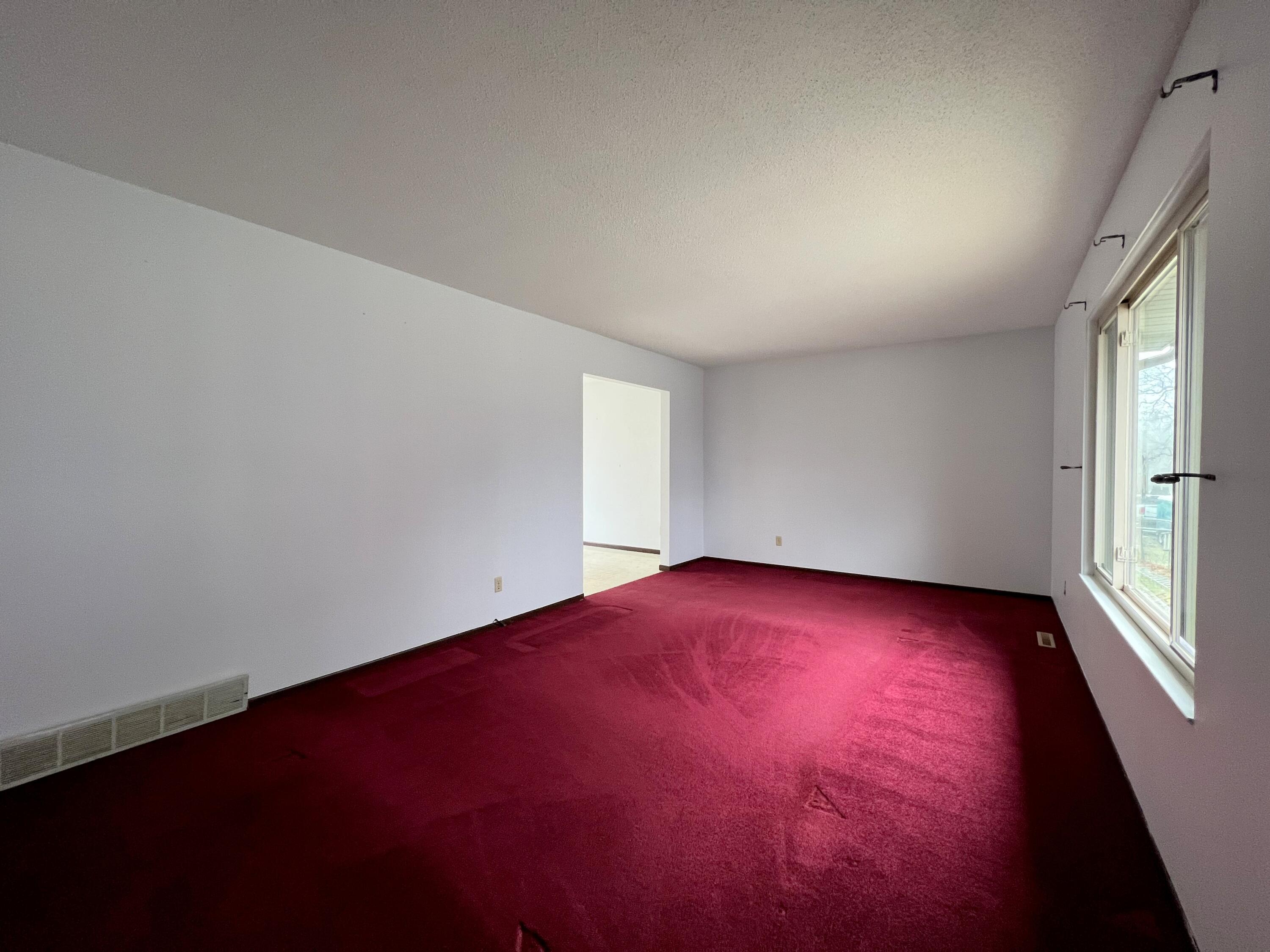 7432 Lee Road Jackson, MI 49201 - Photo 4 of 23 Living Rm