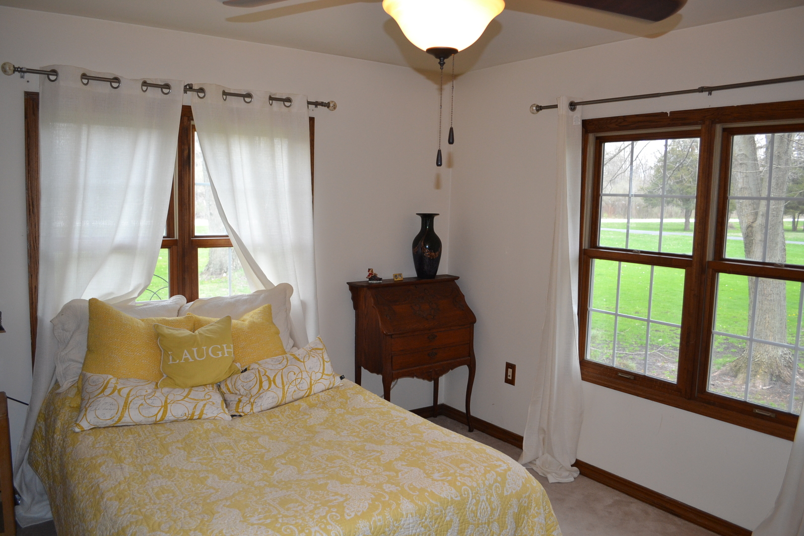 31446 South Kavanaugh Road Wilmington, IL 60481 - Photo 9 of 19 a bedroom with a bed and a window