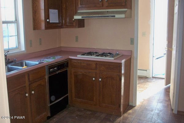 153 Chipmunk Road Bushkill, PA 18324 - Photo 4 of 7 Gallery Image 4