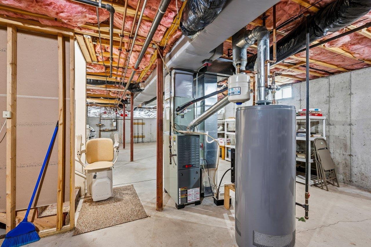 34 Mammoth Road, Unit 16 Hooksett, NH 03106 - Photo 31 of 38