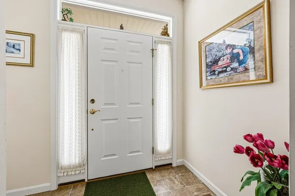 $450,000 | 34 Mammoth Road, Unit 16, Hooksett, NH 03106