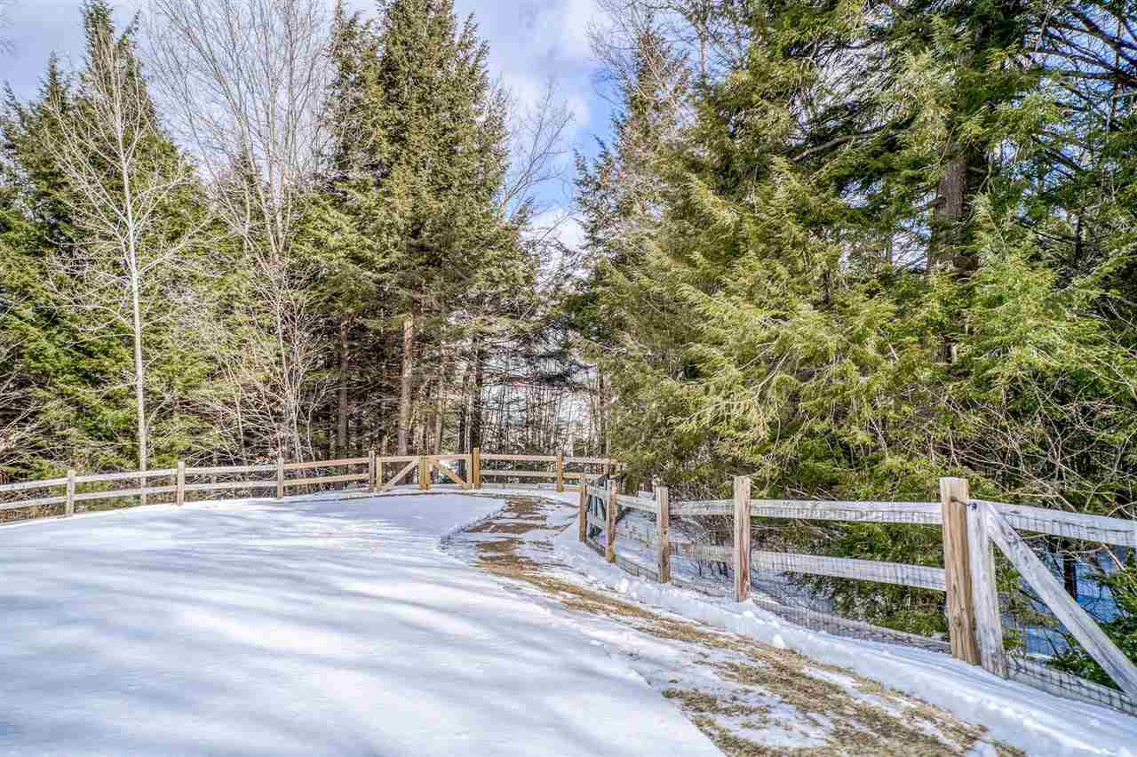 140 Carriage Road New Boston, NH 03070 - Photo 3 of 30